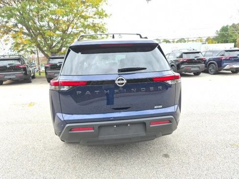 New 2025 Nissan Pathfinder SV w/ Black Appearance Package image 6