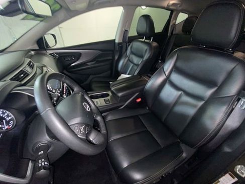 Used 2023 Nissan Murano SV FWD image 14