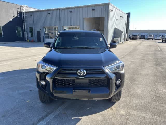 Used 2021 Toyota 4Runner SR5 AWD/4WD image 3