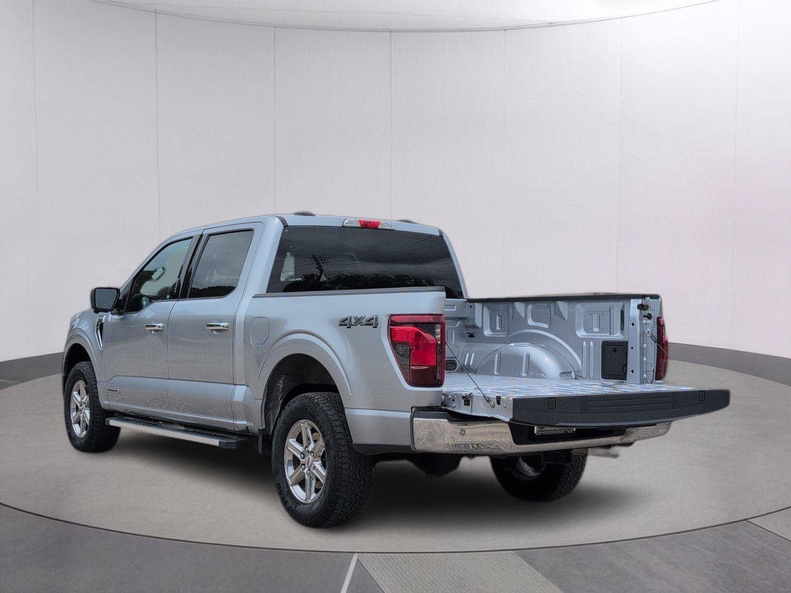 Used 2024 Ford F150 XLT w/ Mobile Office Package AWD/4WD image 3