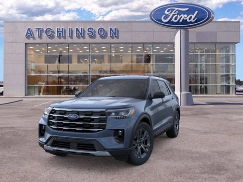 New 2026 Ford Explorer Active w/ Active Comfort Package AWD/4WD image 2