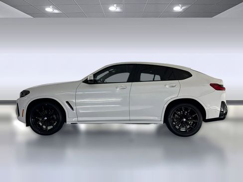 Used 2023 BMW X4 xDrive30i w/ M Sport Package image 2