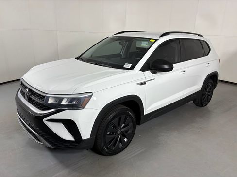 Used 2022 Volkswagen Taos S FWD image 4