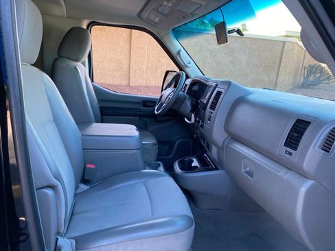 Used 2017 Nissan NV 3500 SV w/ SV Technology Package image 39