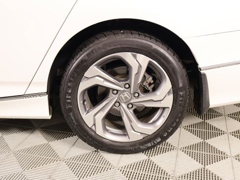 Used 2018 Honda Accord EX-L image 19