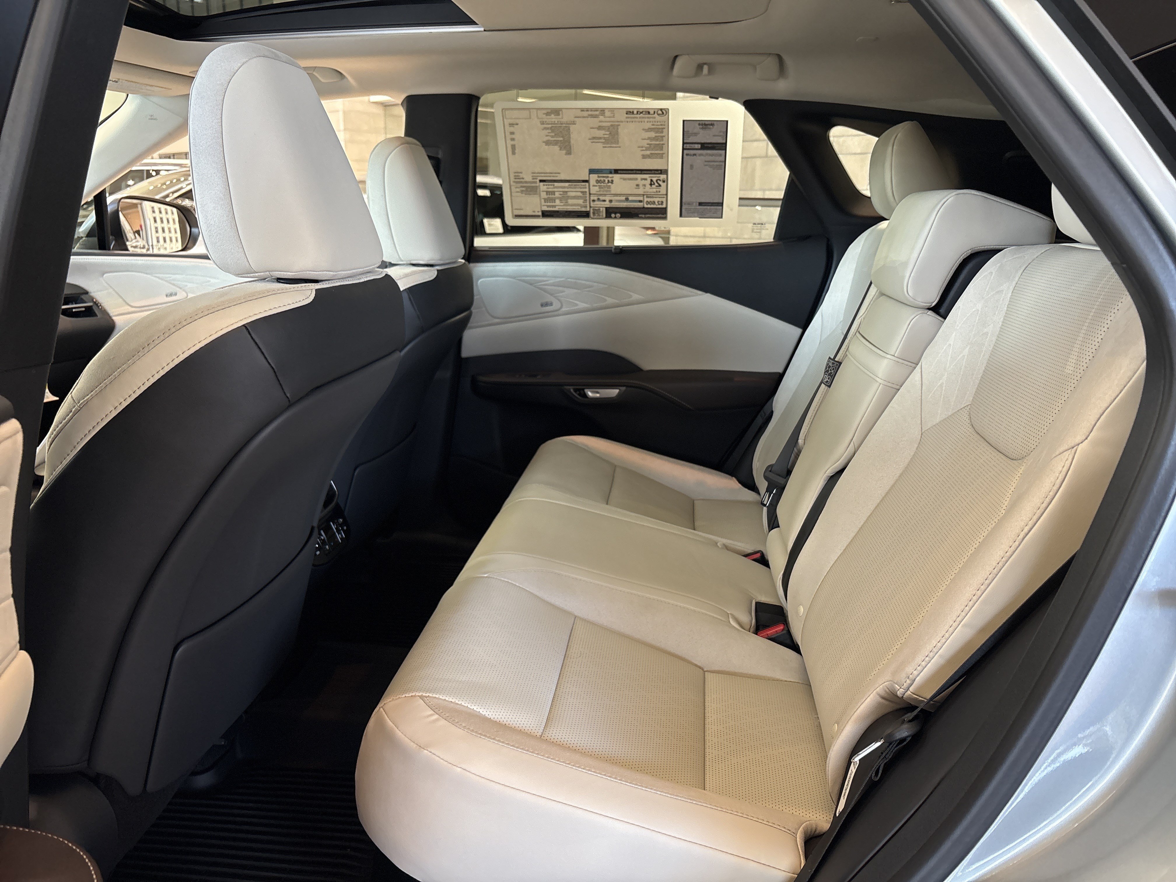 New 2026 Lexus RX 350 AWD w/ Convenience Package image 32