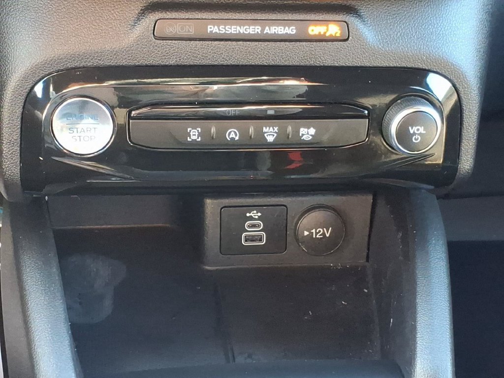 Used 2024 Ford Escape ST-Line w/ Tech Pack #1 AWD/4WD image 17