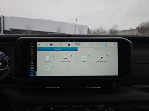 Used 2025 Jeep Gladiator Mojave image 27