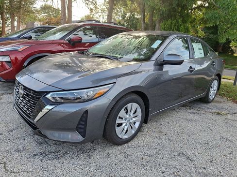 New 2025 Nissan Sentra S image 2