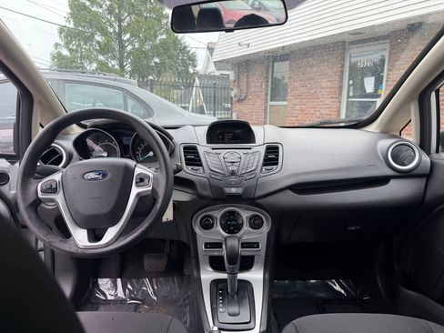 Used 2018 Ford Fiesta SE FWD image 18
