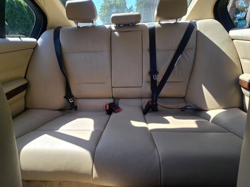 Used 2006 BMW 330xi Sedan image 29