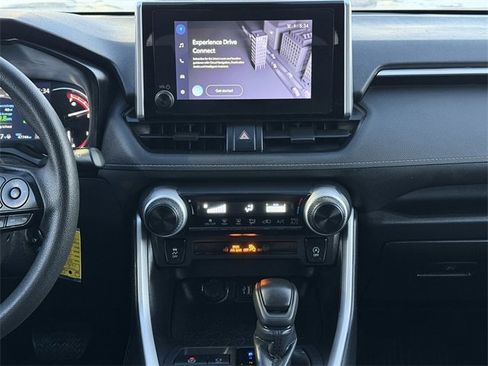 Used 2024 Toyota RAV4 LE image 21