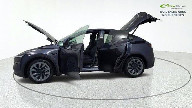 Used 2026 Tesla Model Y AWD image 14