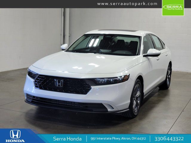 Used 2023 Honda Accord EX image 1