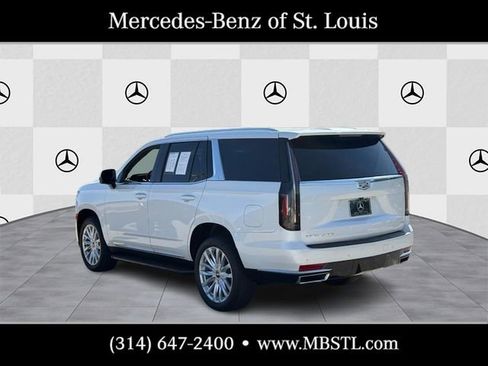 Used 2023 Cadillac Escalade Luxury AWD/4WD image 5