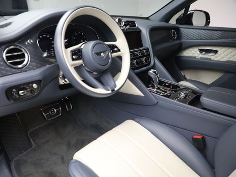 Certified 2021 Bentley Bentayga Speed image 19