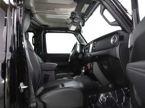 Used 2023 Jeep Wrangler Sahara w/ Dual Top Group image 11