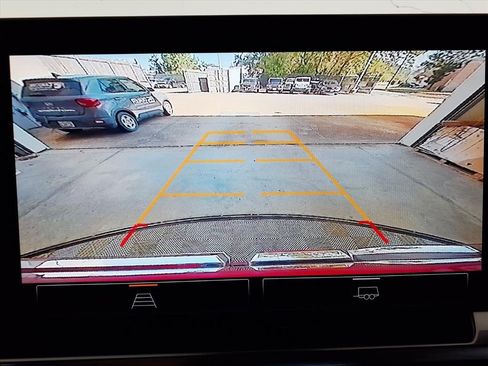 Used 2023 GMC Sierra 1500 Elevation image 13