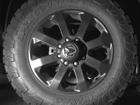 Used 2019 RAM 2500 Big Horn AWD/4WD image 9