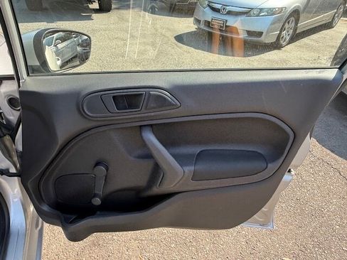 Used 2015 Ford Fiesta S image 11