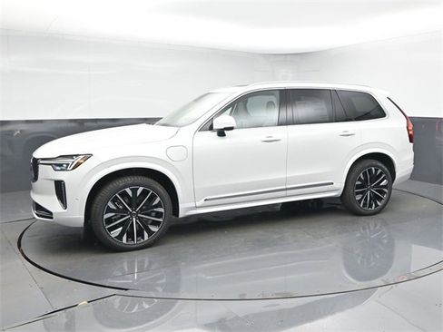New 2026 Volvo XC90 T8 Ultra image 4