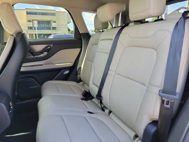 Used 2025 Lincoln Corsair FWD image 16