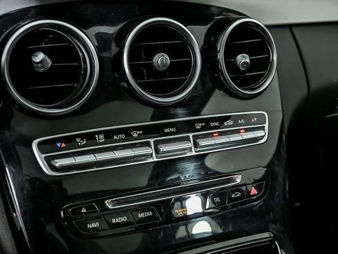 Used 2016 Mercedes-Benz C 300 4MATIC Sedan image 30