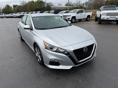 Used 2020 Nissan Altima 2.5 S image 6