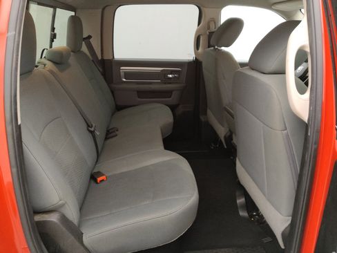 Used 2019 RAM 1500 Classic SLT w/ Luxury Group AWD/4WD image 19