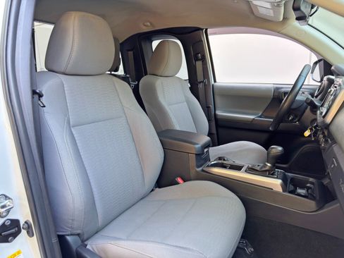 Used 2019 Toyota Tacoma SR5 image 28