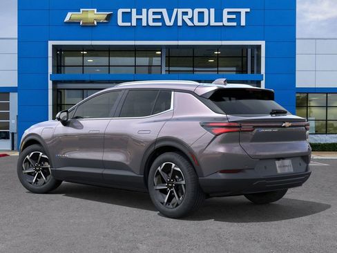 New 2026 Chevrolet Equinox EV LT image 3