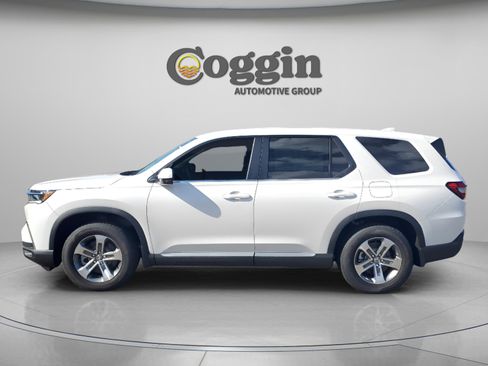 New 2025 Honda Pilot EX-L image 3