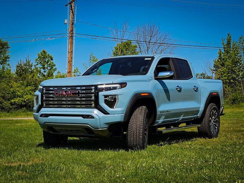 New 2026 GMC Canyon Denali AWD/4WD image 9