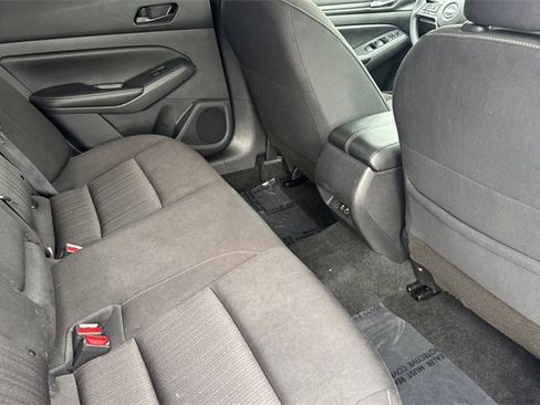 Used 2024 Nissan Altima 2.5 SV image 18