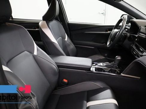 Used 2025 Toyota Camry SE FWD image 25