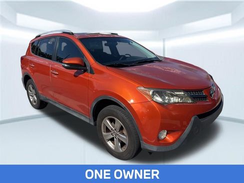 Used 2015 Toyota RAV4 XLE FWD image 4