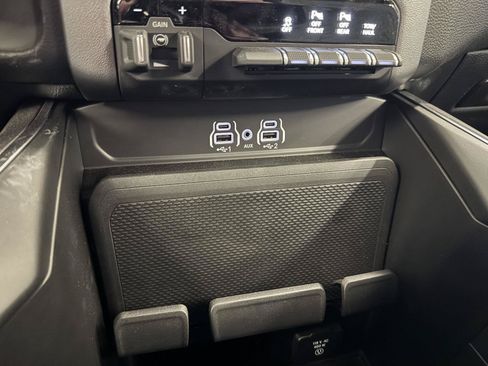 New 2026 RAM 1500 Big Horn AWD/4WD image 12