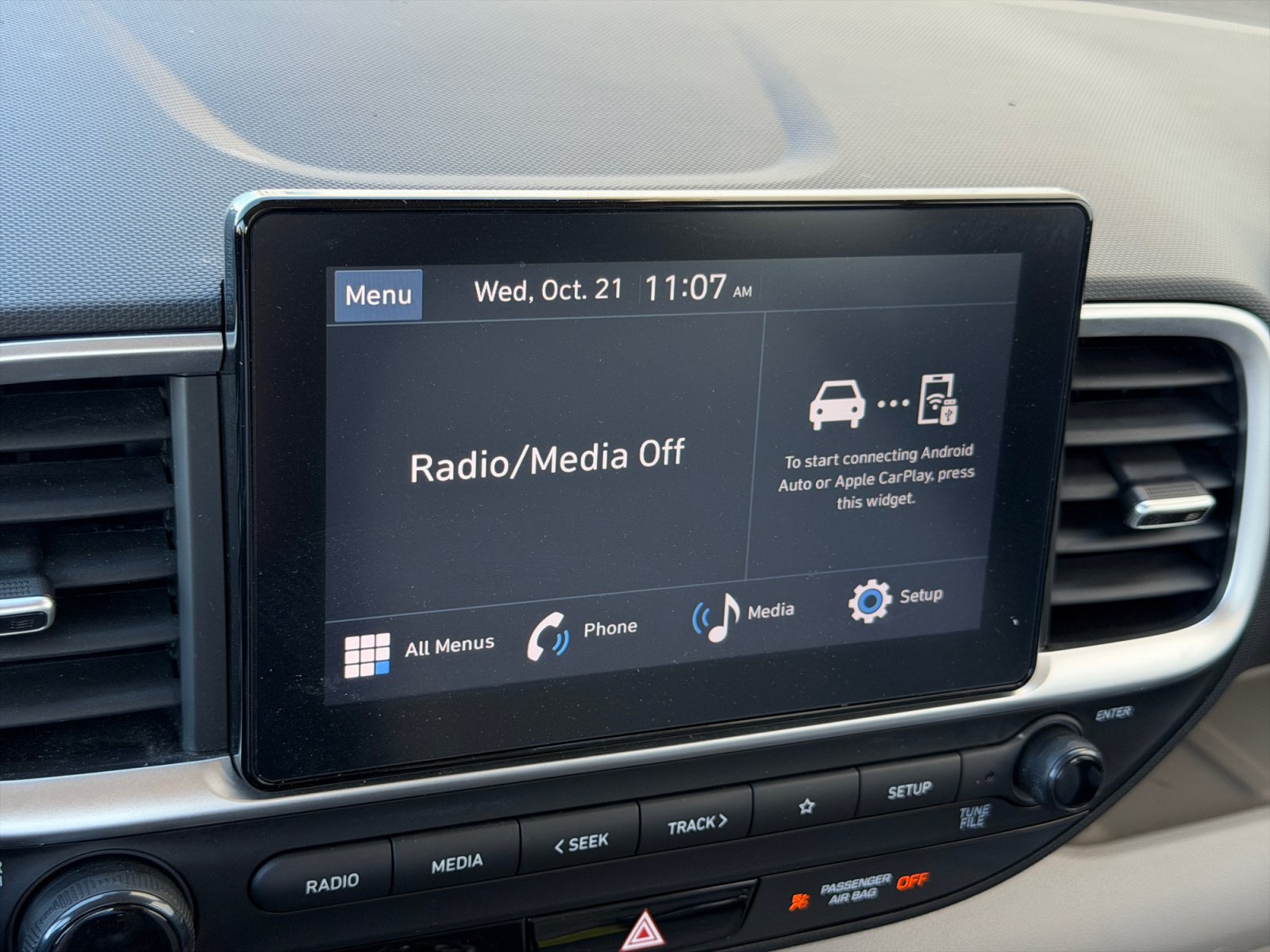 Used 2025 Hyundai Venue SEL FWD image 25