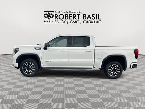 Used 2023 GMC Sierra 1500 AT4 w/ AT4 Premium Package AWD/4WD image 5