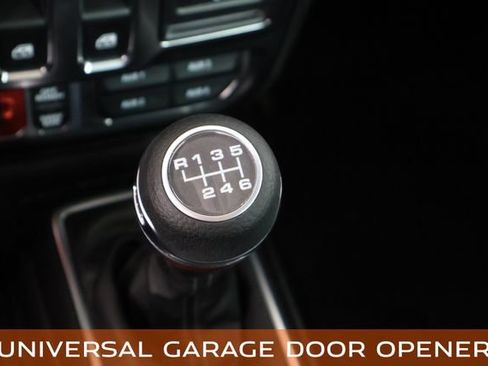 Used 2025 Jeep Wrangler Rubicon AWD/4WD image 26