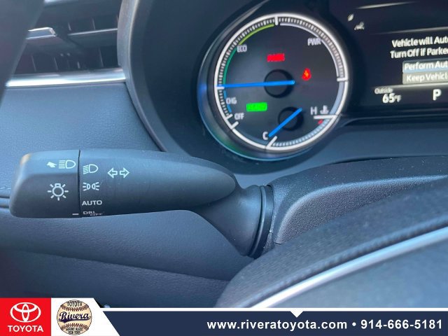 Used 2024 Toyota Venza LE AWD/4WD image 24