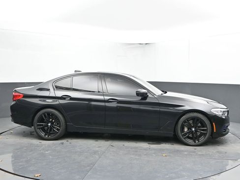 Used 2017 BMW 540i xDrive image 11