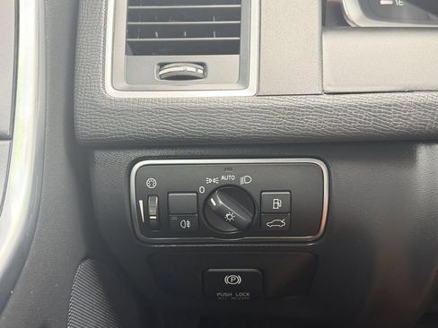 Used 2014 Volvo XC60 T6 R-Design AWD/4WD image 23