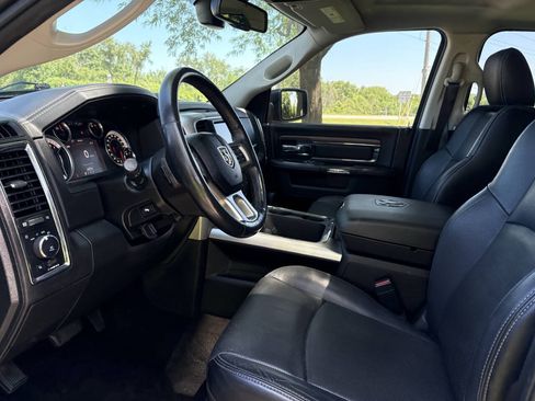 Used 2017 RAM 1500 Laramie w/ Convenience Group AWD/4WD image 12