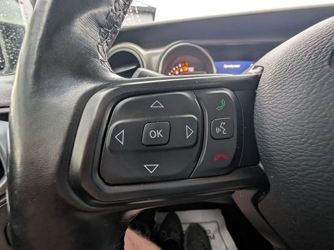 Used 2022 Jeep Wrangler Unlimited Willys image 23