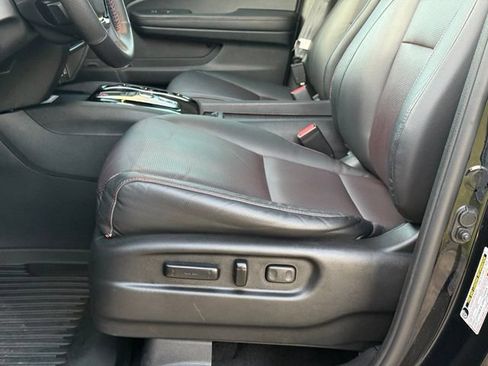 Used 2023 Honda Ridgeline Black Edition image 14