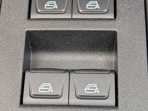 Used 2025 Ford Bronco Big Bend image 11