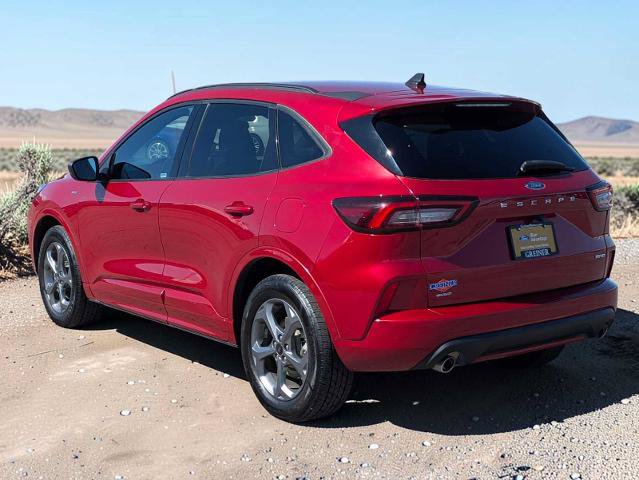 Certified 2023 Ford Escape ST-Line AWD/4WD image 4