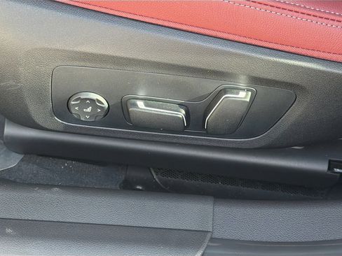 New 2026 BMW 330i xDrive Sedan w/ M Sport Package image 25