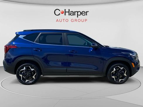 Certified 2024 Kia Seltos EX AWD/4WD image 2